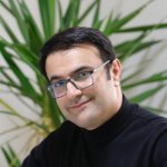  دکتر مجتبی میبدیان